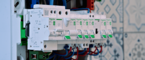 Disjoncteurs modulaires Schneider de la gamme Rési9